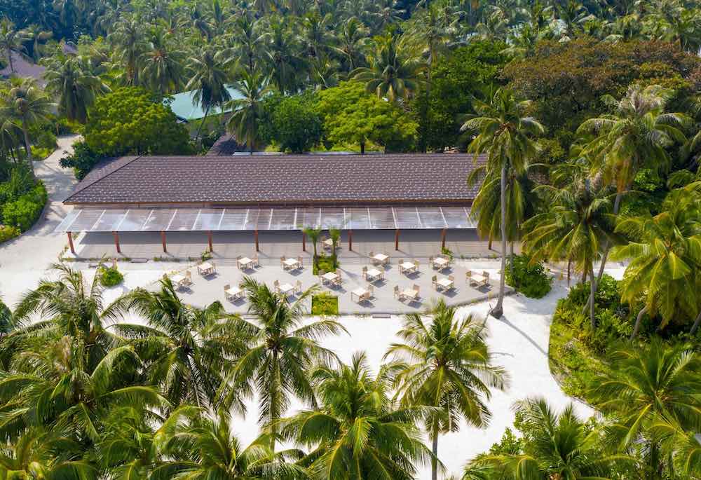 Beach Villa at Fiyavalhu Resort thumbnail 7